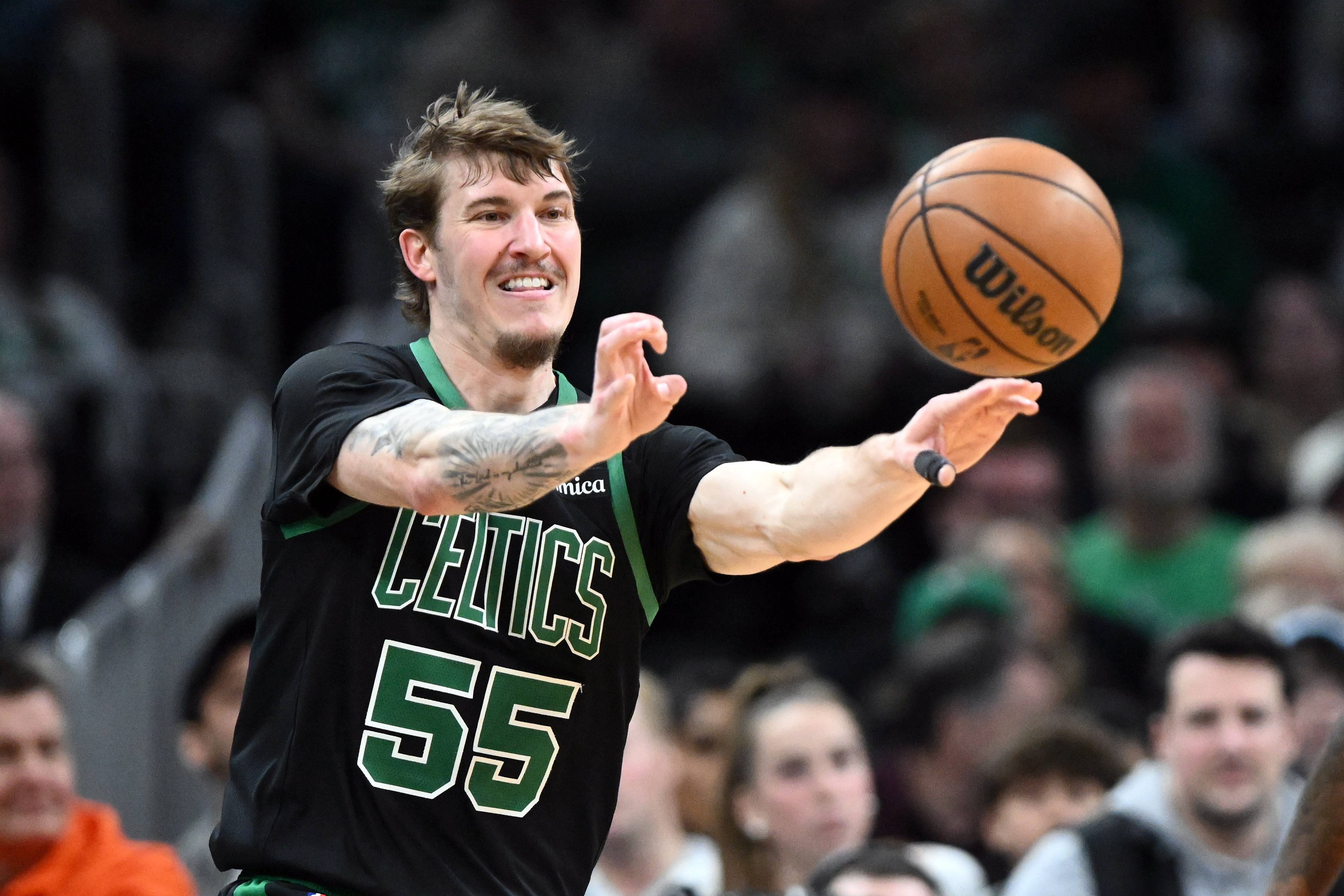 开云官网app-面包：必须称赞谢尔曼 他命中多个关键球 填补杰伦·布朗的空缺